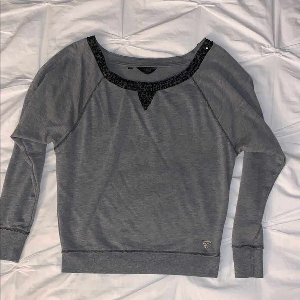 Guess sweatshirt with sequins🌻🌻